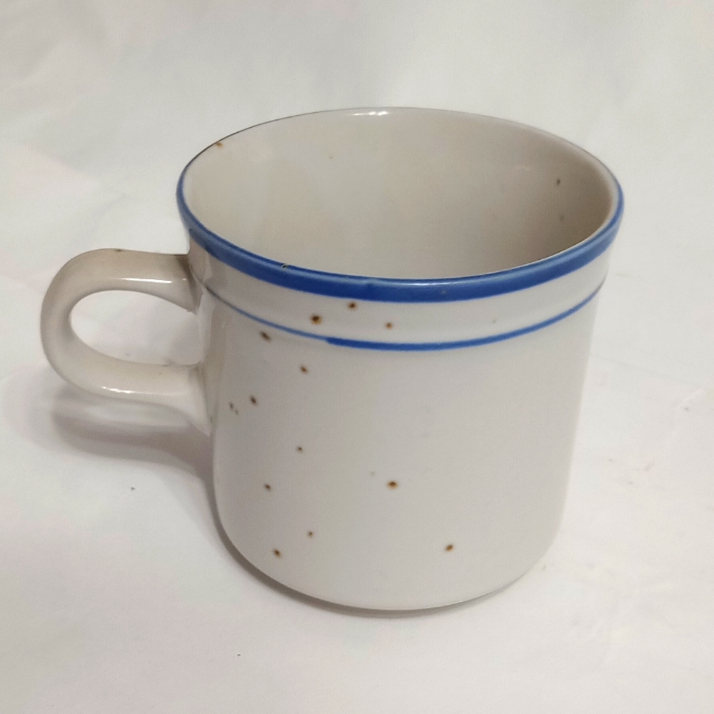 Ceramic mugs